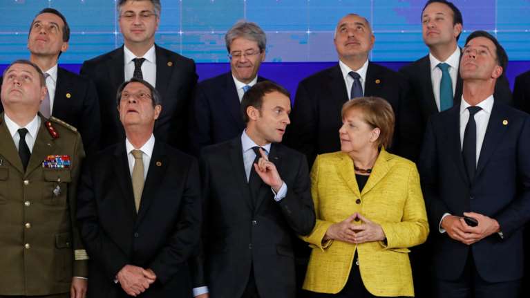 Die Welt: «Ναυάγιο» στη Σύνοδο της ΕΕ για πρόσφυγες-άσυλο