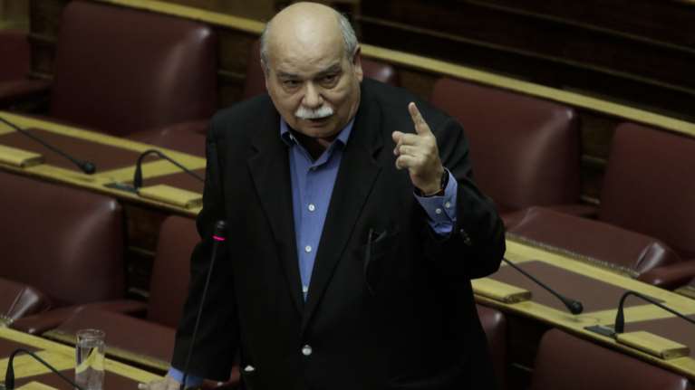 Ο Βούτσης «αλλάζει» τα περί στήριξης των Θεσμών στην κυβέρνηση