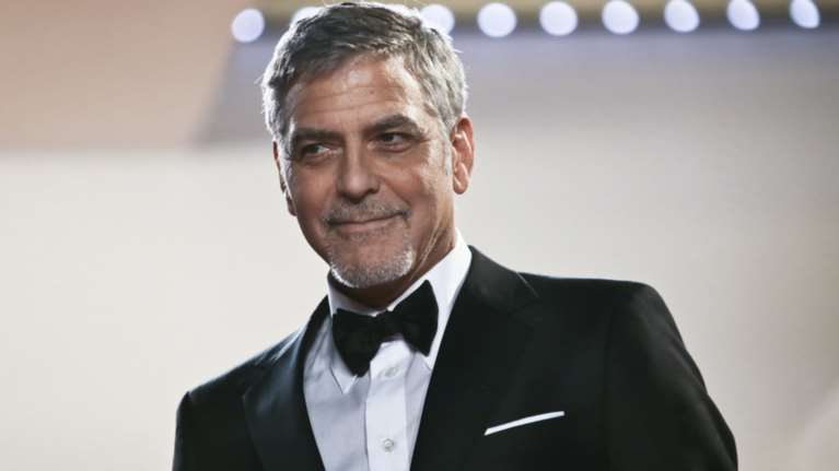 Best friend ever! Ο Κλούνεϊ έκανε δώρο από 1 εκ. σε κάθε κολλητό του