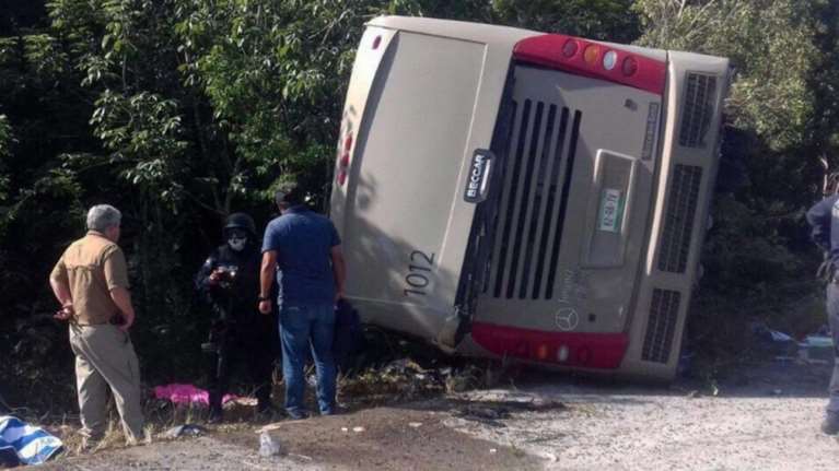 Μεξικό: Τουλάχιστον 11 νεκροί σε δυστύχημα με τουριστικό λεωφορείο