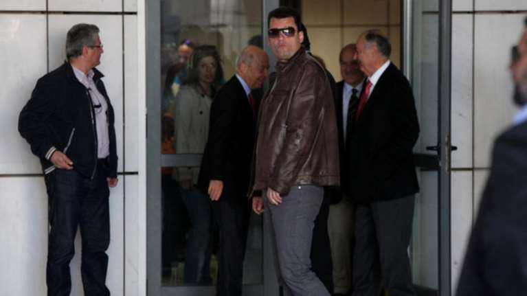 Στην Αιτωλοακαρνανία κηδεύεται ο αστυνομικός του φονικού των Αγ. Αναργύρων