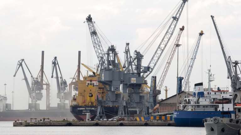 Μπήκαν οι υπογραφές για την εξαγορά του 67% του ΟΛΘ