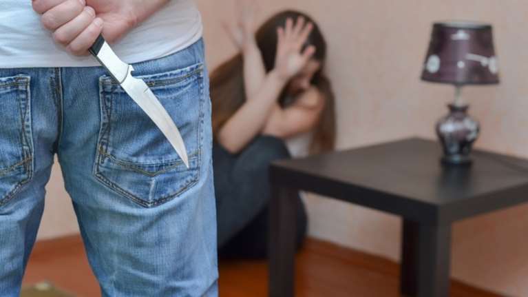 Νέα οικογενειακή τραγωδία: Σκότωσε την κόρη του και κρεμάστηκε