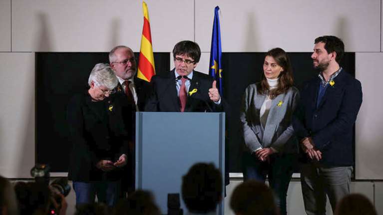 Πουτζντεμόν στην ισπανική κυβέρνηση: Αφήστε με να γυρίσω