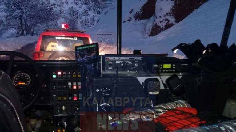 Επιχείρηση απεγκλωβισμού τεσσάρων ατόμων στα Καλάβρυτα