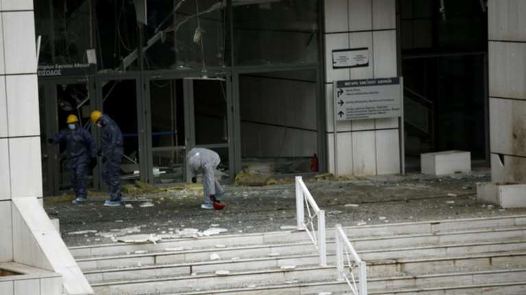 Οπλα με... καθαρό μητρώο στα χέρια της Ομάδας Λαϊκών Αγωνιστών