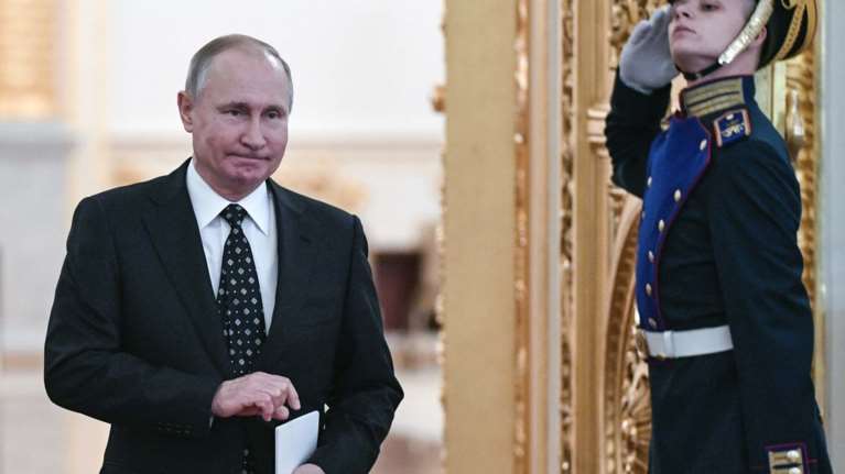 Ως ανεξάρτητος υποψήφιος διεκδικεί ο Πούτιν την νέα θητεία στο Κρεμλίνο