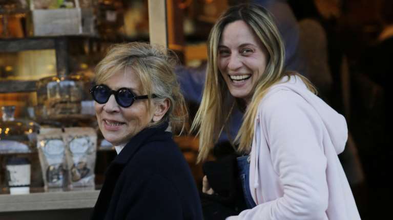 Η Ελεονώρα Μελέτη ντυθηκε ασορτί με την ολόιδια μαμά της [Εικόνες]