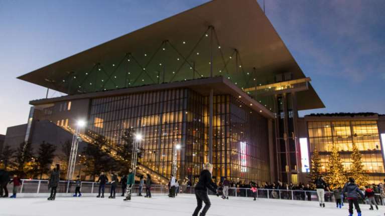 Είκοσι χιλιάδες και πλέον υποδέχτηκαν το νέο χρόνο στο ΚΠΙΣΝ. Διόλου τυχαίο