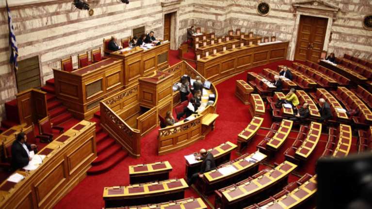 Στη Βουλή την επόμενη εβδομάδα το πολυνομοσχέδιο με τα προαπαιτούμενα