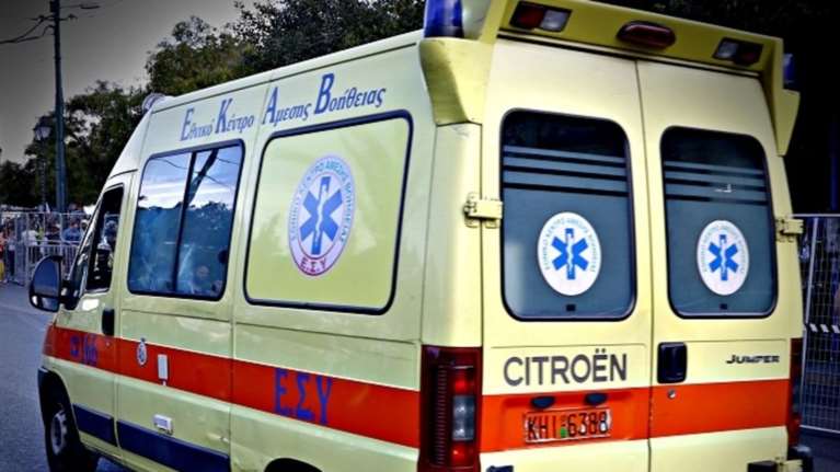 Σαλαμίνα: Περίεργη υπόθεση με δύο αδελφές που βρέθηκαν νεκρές