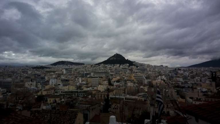 Καιρός: Νεφώσεις, βροχές και θερμοκρασίες άνοιξης