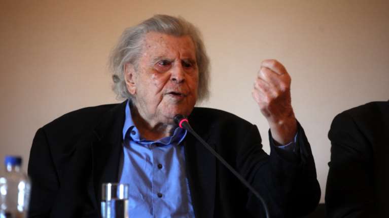 Μίκης για Σκοπιανό: Απειλείται η εθνική μας ακεραιότητα