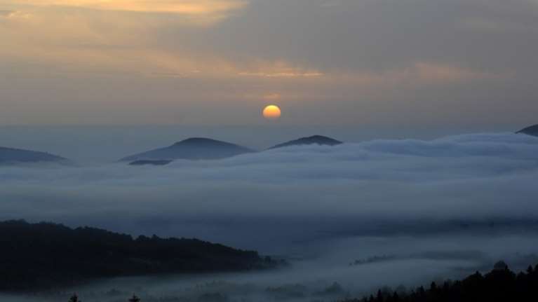 Καιρός: Νεφώσεις, υγρασία αλλά ελάχιστες βροχές