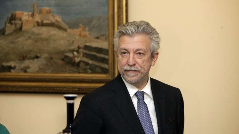 Χλιαρή αποδοκιμασία Κοντονή στο νέο «ντου» του Ρουβίκωνα σε συμβολαιογράφο