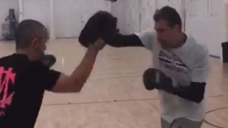 Ο Δημήτρης Διαμαντίδης έγινε... μποξέρ [βίντεο]