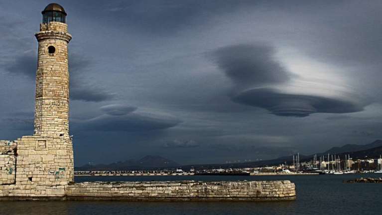 Ρέθυμνο: Μια απίστευτη εικόνα στον ουρανό της Κρήτης