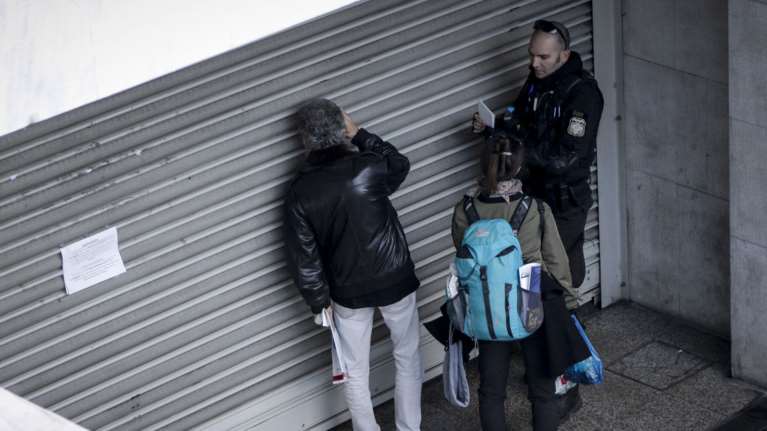 Φρένο στα ΜΜΜ &amp; τροποποιήσεις πτήσεων