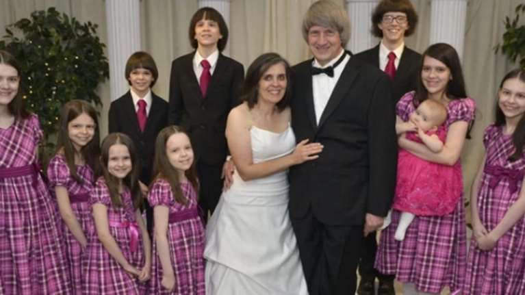 Φρίκη στην Καλιφόρνια: Κρατούσαν αλυσοδεμένα τα 13 παιδιά τους