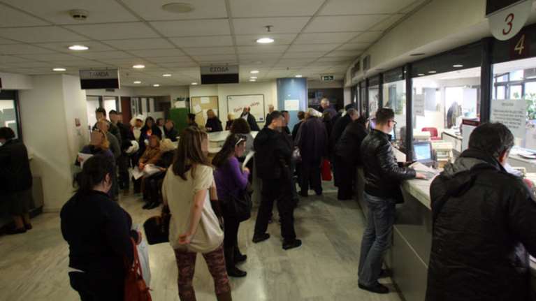 Με «αγκάθια» ανοίγουν οι δύο πλατφόρμες για 12 και 120 δόσεις