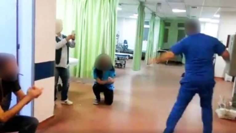 Το έριξαν στο ...ζεϊμπέκικο μέσα στο νοσοκομείο της Μυτιλήνης