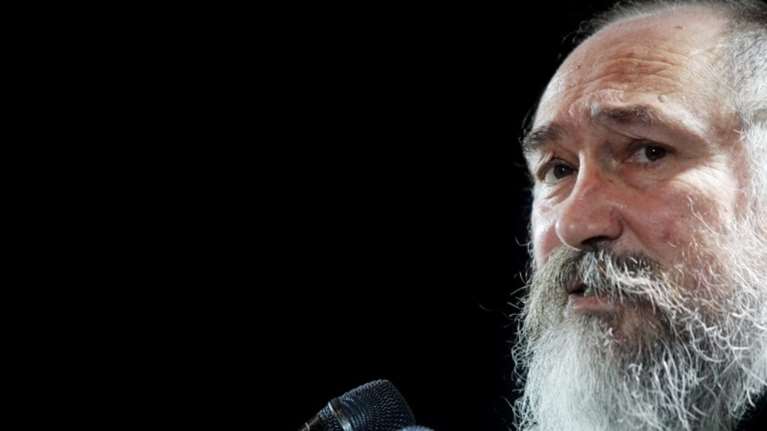 Σήμερα η κηδεία του Τζίμη Πανούση στη Νέα Μάκρη