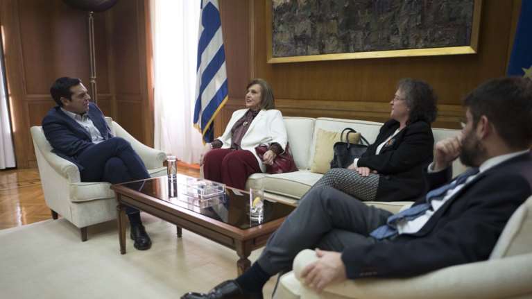 Μεγαλεία! Στο Μαξίμου η Μεγαλοοικονόμου, είδε τον Τσίπρα