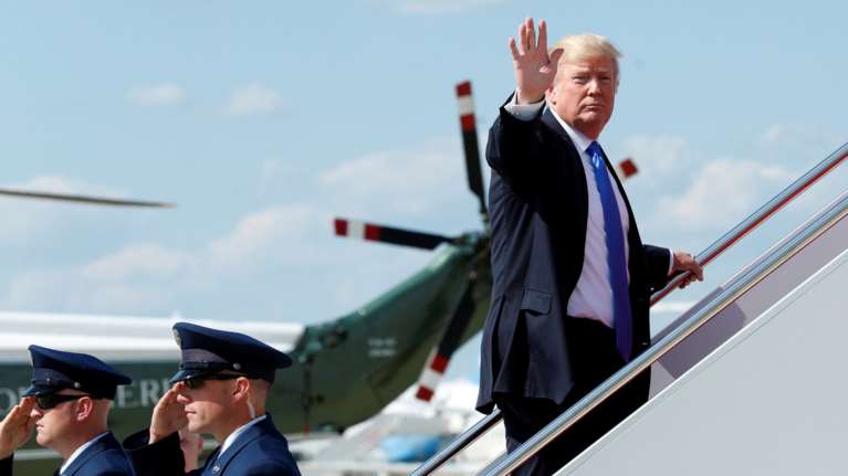 Ένας χρόνος Τραμπ: 2600 tweets και 86 ημέρες στο γήπεδο του γκολφ