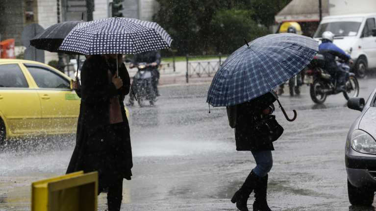 Έκτακτο δελτίο της ΕΜΥ: Βροχές, καταγίδες και χιονοπτώσεις
