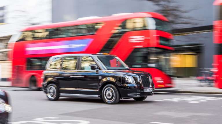 Την επόμενη φορά που θα πάτε στο Λονδίνο, το ταξί σας θα είναι ηλεκτρικό