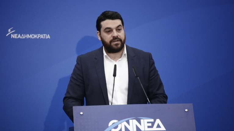 Στο Πειθαρχικό ο ΟΝΝΕΔίτης με τις «κρεμάλες» &amp; τους «πιθήκους»