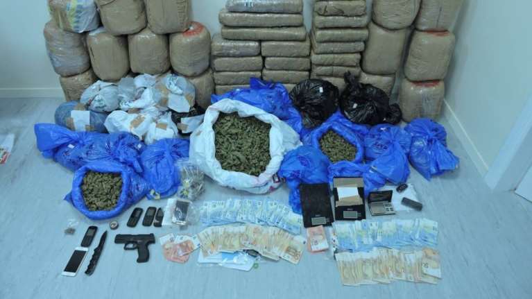 Oι απίστευτοι διάλογοι των εμπόρων ναρκωτικών: Το καλό κρασί και τα λάχανα