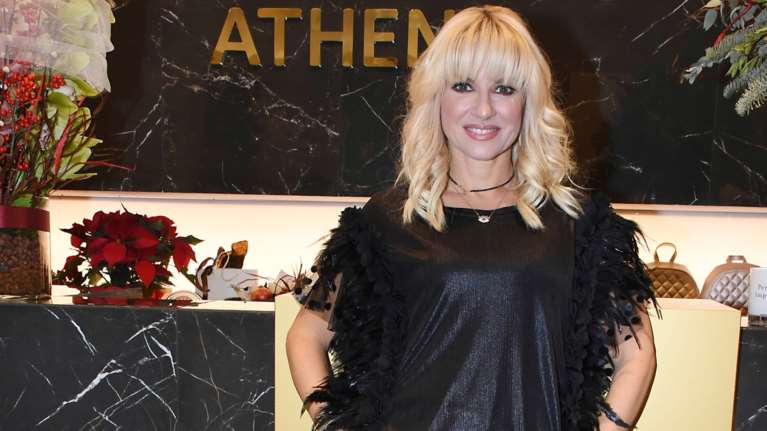 Η Μαρία Μπεκατώρου δίνει μάχη με τράπεζα για το σπίτι της