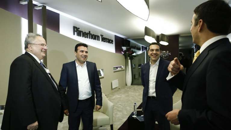 WSJ: Γιατί τώρα είναι ίσως η σωστή στιγμή να λυθεί το Σκοπιανό