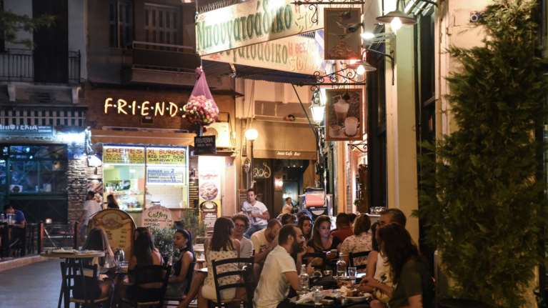 Δ. Αθηναίων: Ολη η αλήθεια για το ωράριο μουσικής σε καφέ &amp; μπαρ