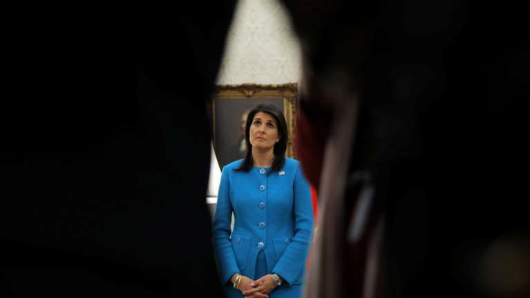 Νίκι Χέιλι: Δεν είμαι ερωμένη του Τραμπ