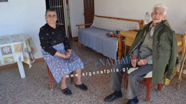 Ζευγάρι ηλικιωμένων μιλά για τον «εφιάλτη» που έζησαν για 300 ευρώ