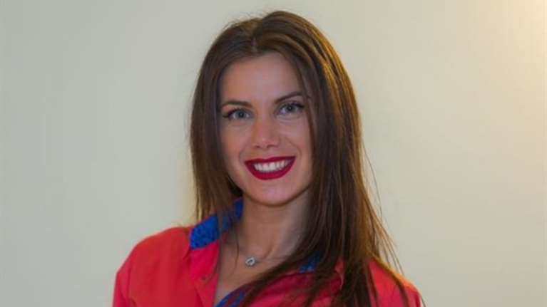 Μια κρητικοπούλα είναι αεροσυνοδός των βασιλέων της Σ.Αραβίας