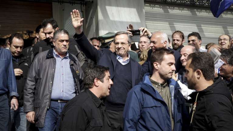 Στο συλλαλητήριο ο Αντώνης Σαμαράς, πήγε στον Μίκη Θεοδωράκη