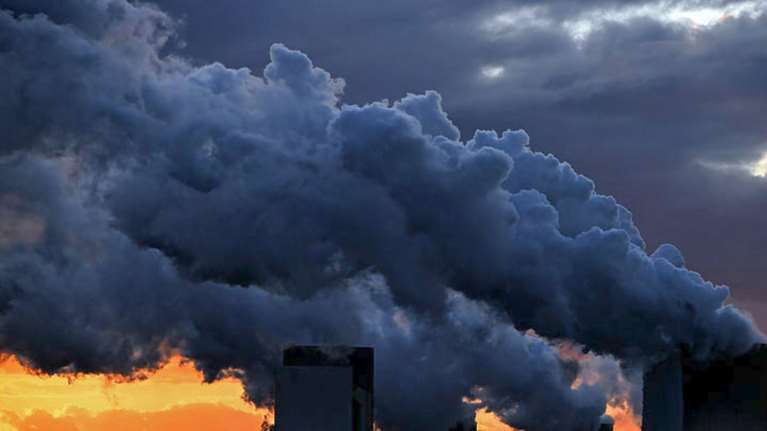 H ατμοσφαιρική ρύπανση έκλεισε τα σχολεία στην Τεχεράνη