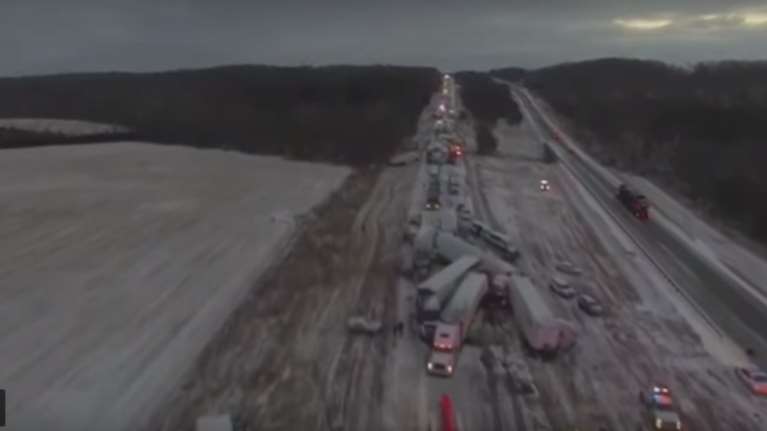 Καραμπόλα... χιλιομέτρων στο Μιζούρι - Βίντεο