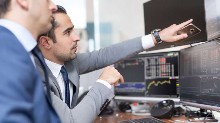 Θετικό κλίμα για το 7ετές - Πάνω από 6 δισ. οι προσφορές