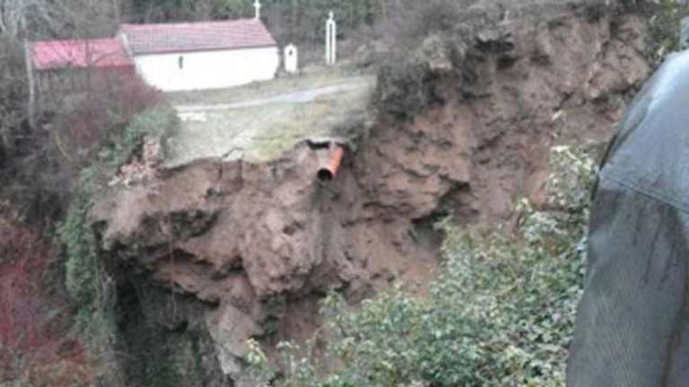 Κατέρρευσε το ονομαστό γεφύρι του &quot;Θεογέφυρου&quot; στην Ήπειρο (φωτο)