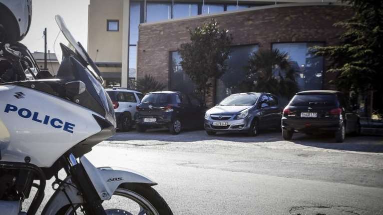 Επεισόδια στο Περιφερειακό Συμβούλιο Αττικής με οπαδούς της ΑΕΚ