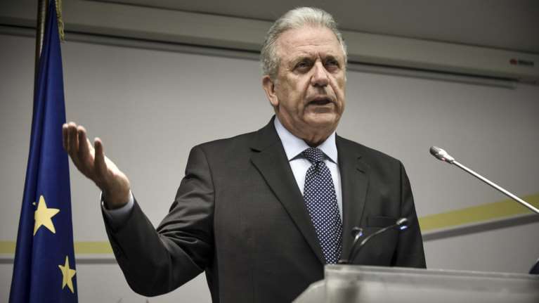 Αβραμόπουλος: Ποιον παρέσυρα; Ήταν κανένα παιδάκι ο Καραμανλής;