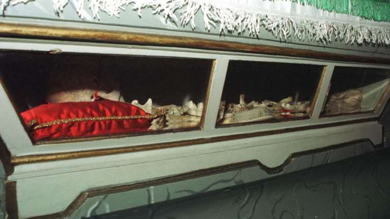 Σε ποιο ελληνικό νησί βρίσκονται τα λείψανα του Αγ. Βαλεντίνου