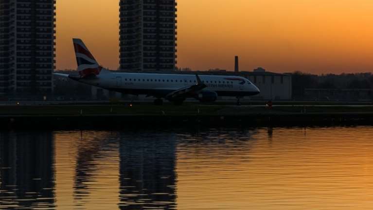 Κλειστό το αεροδρόμιο Σίτι του Λονδίνου - Βρέθηκε βόμβα του Β&#39; Παγκοσμίου