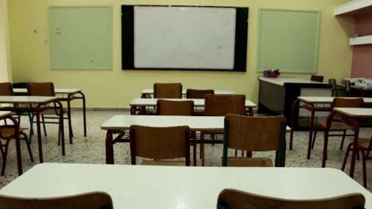 Καμμένος: Ζητά νέο κλάδο στο λύκειο για εισαγωγή στις στρατιωτικές σχολές