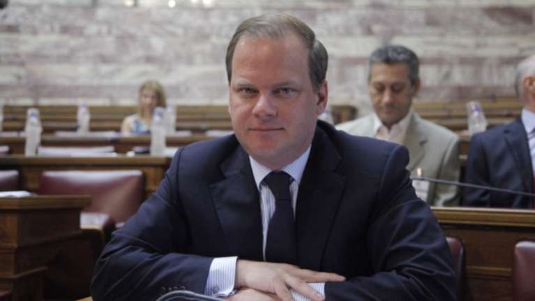 Καραμανλής jr: Αστείο καφενείου ότι υπάρχει συνεργασία Καραμανλή - Τσίπρα