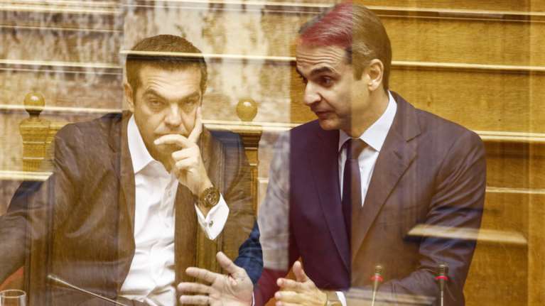 Σκηνικό «σκληρού ροκ» για τα Ίμια και τις κάλπες της Novartis